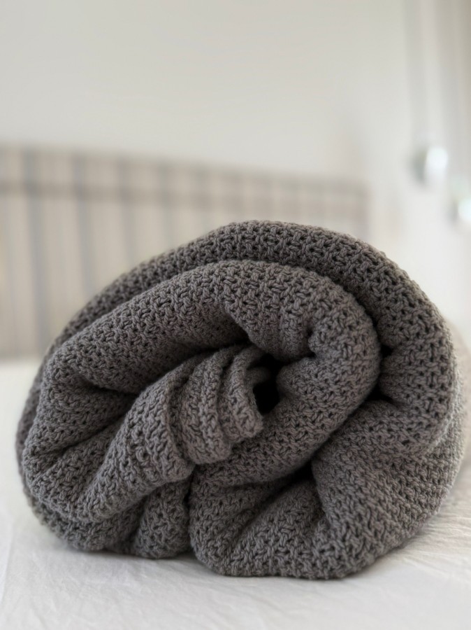 Medvilninis megztas pledas GRAPHITE 220x240 cm