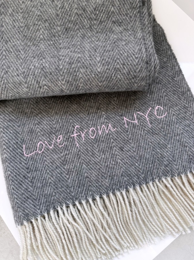 Vardo ar trumpo teksto siuvinėjimas 